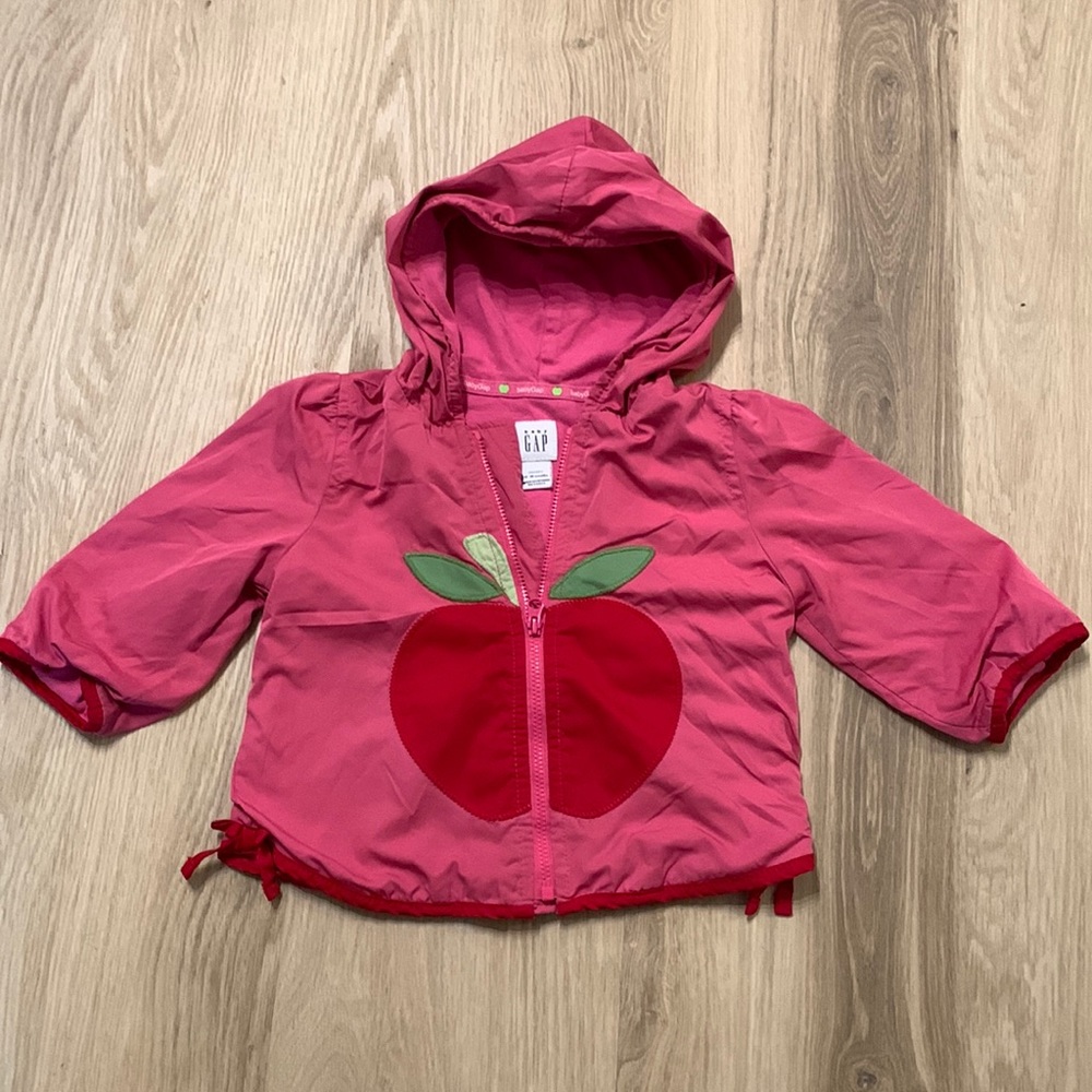 Baby gap pink jacket 12-18 months 🍎